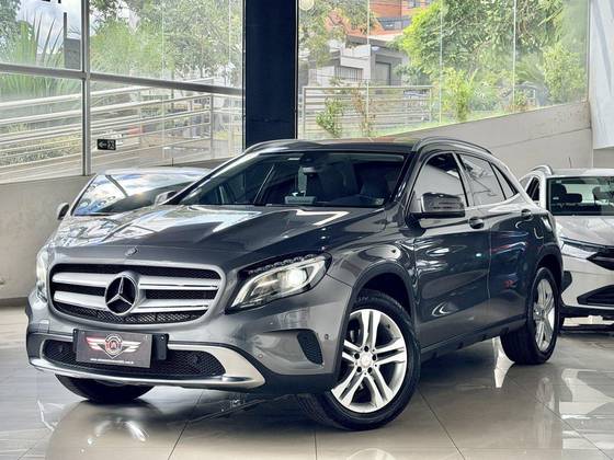 MERCEDES-BENZ GLA 200 1.6 CGI ADVANCE 16V TURBO FLEX 4P AUTOMÁTICO